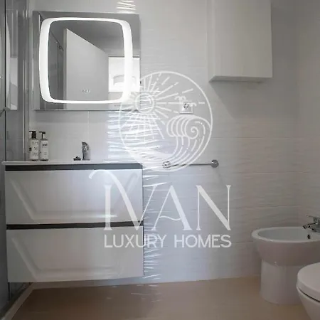 Casa Evaluna Ivan Luxury Homes 2ªpta Norte 1ªlinea