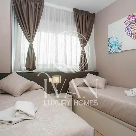 Casa Evaluna Ivan Luxury Homes 2ªpta Norte 1ªlinea